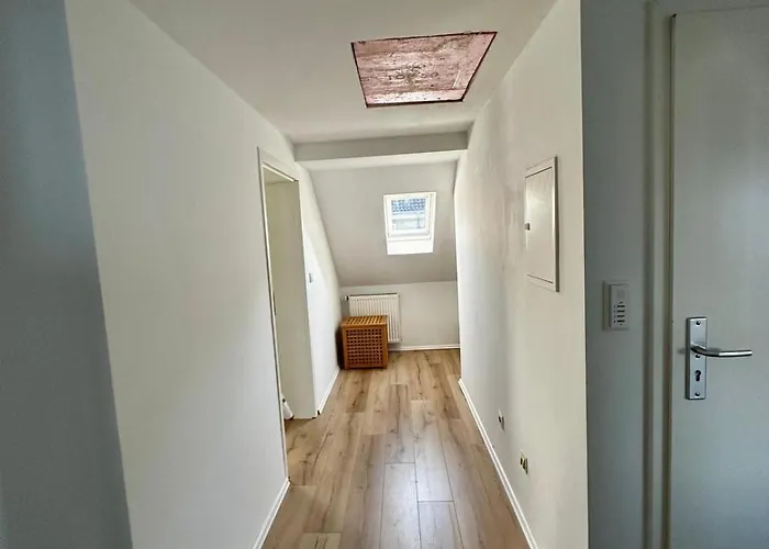 Bee Flats Apartment *